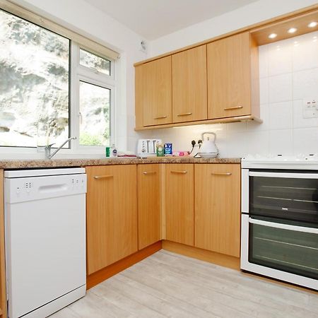 Harbour Apartment At 6 Dolphin Court With Parking Brixham Exterior foto