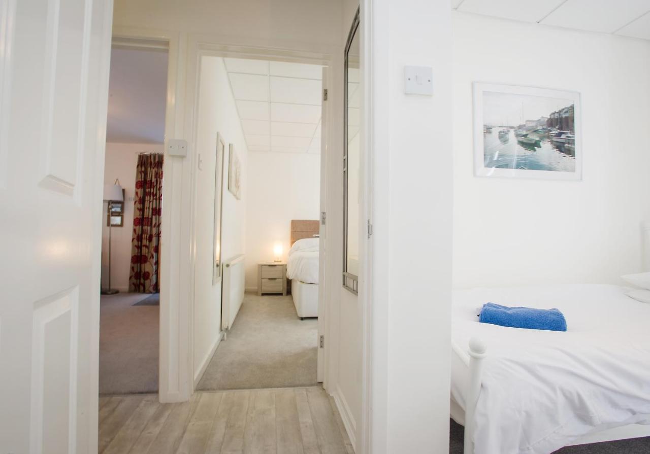 Harbour Apartment At 6 Dolphin Court With Parking Brixham Exterior foto